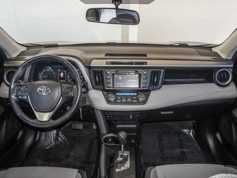 Used 2016 Toyota RAV4 XLE image 25