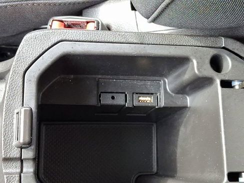 Used 2016 Chevrolet Cruze LT image 23