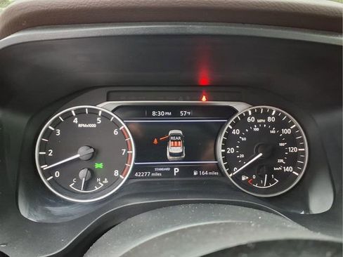 Used 2023 Nissan Rogue SV FWD image 25