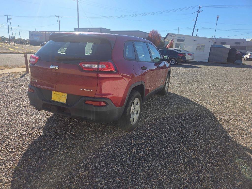 Used 2014 Jeep Cherokee Sport w/ Trailer Tow Group AWD/4WD image 5