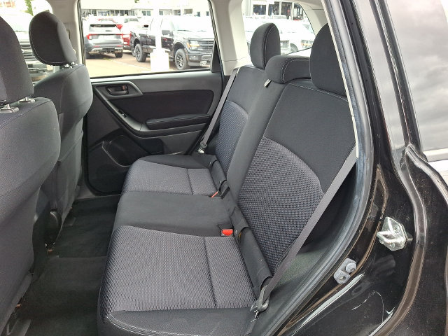Used 2015 Subaru Forester 2.5i AWD/4WD image 10