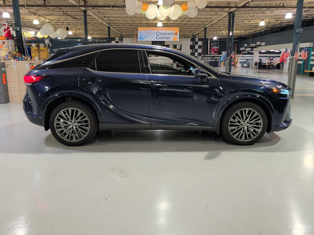 Used 2024 Lexus RX 450h AWD w/ Convenience Package image 11