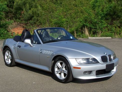 Used 2000 BMW Z3 2.5i image 3
