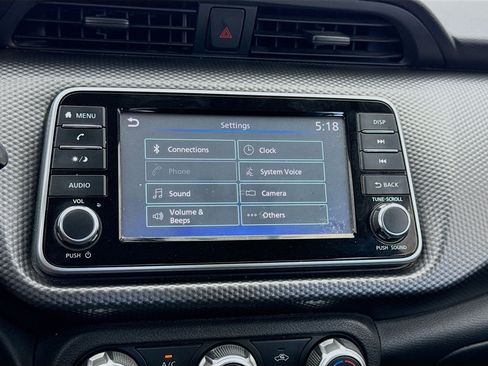 Used 2019 Nissan Kicks S FWD image 9