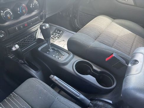 Used 2012 Jeep Wrangler Sport AWD/4WD image 21