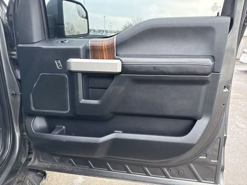 Used 2017 Ford F150 Lariat image 37