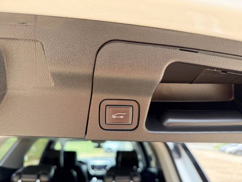 Used 2019 GMC Acadia SLT FWD image 26
