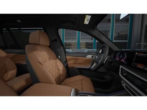 New 2027 BMW X7 xDrive40i w/ Executive Package AWD/4WD image 9