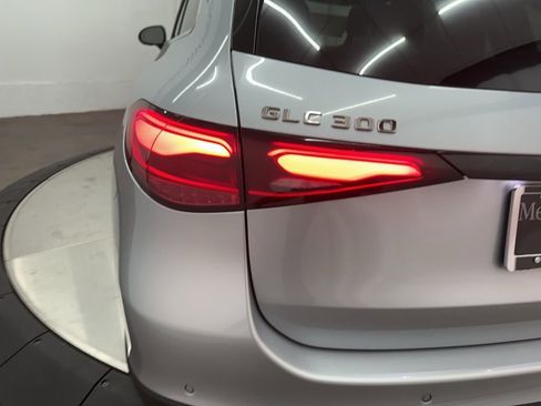 New 2026 Mercedes-Benz GLC 300 image 28