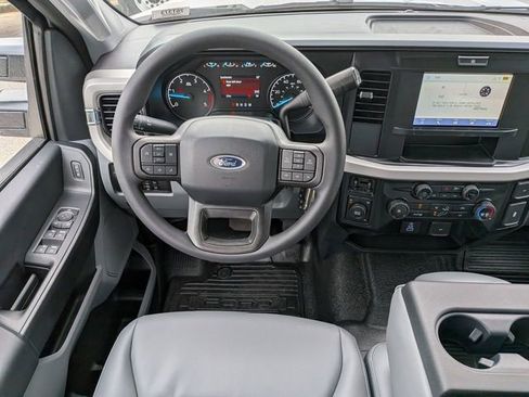 New 2026 Ford F550 4x4 Supercab Super Duty image 14