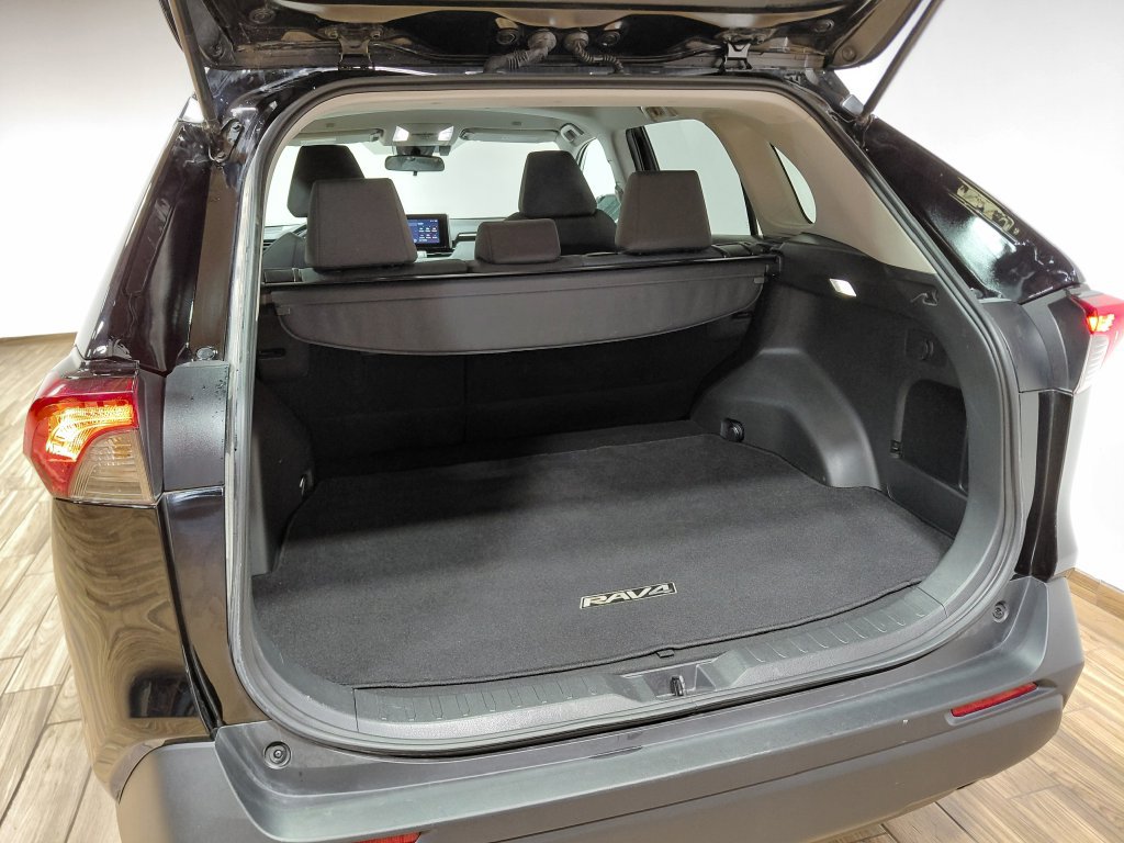 Used 2025 Toyota RAV4 XLE w/ Weather Package AWD/4WD image 42