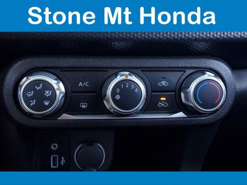 Used 2022 Nissan Kicks S image 27