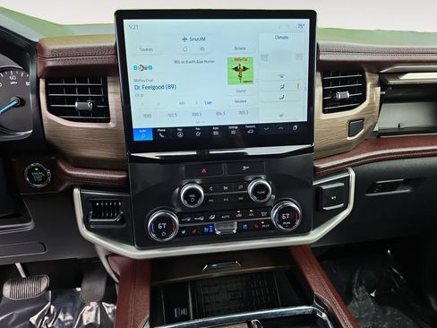 Used 2022 Ford Expedition Max Limited AWD/4WD image 11