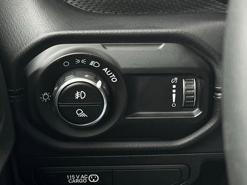 Used 2024 Jeep Gladiator Rubicon AWD/4WD image 24