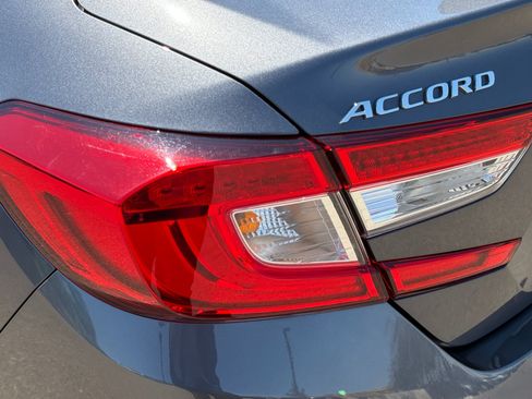Used 2018 Honda Accord EX-L image 16