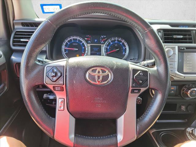 Used 2017 Toyota 4Runner SR5 AWD/4WD image 18