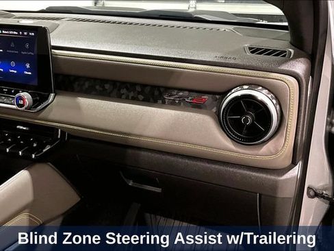 Used 2024 Chevrolet Colorado ZR2 w/ ZR2 Convenience Package III AWD/4WD image 36
