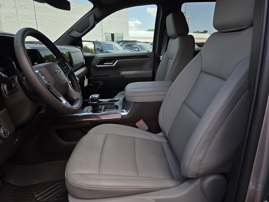 New 2026 Chevrolet Silverado 1500 RST w/ Convenience Package II AWD/4WD image 16