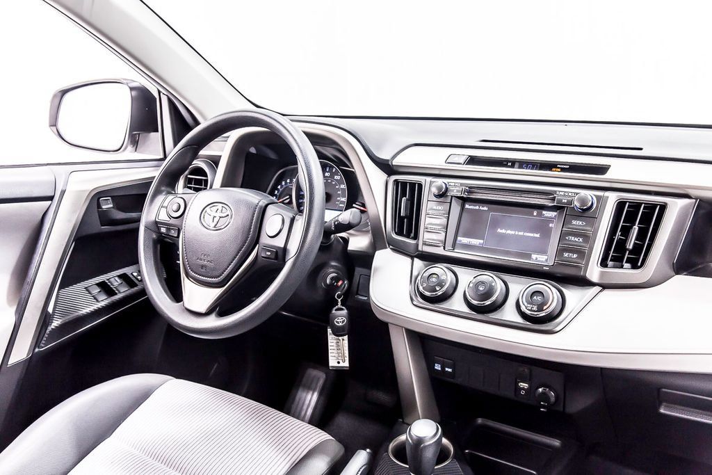 Used 2014 Toyota RAV4 LE FWD image 19