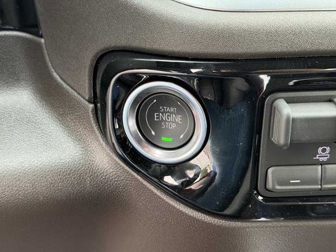 New 2026 GMC Sierra 1500 SLT w/ SLT Premium Plus Package image 6