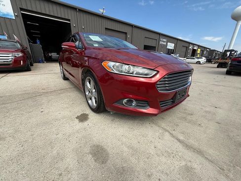Used 2016 Ford Fusion SE w/ Equipment Group 201A image 14