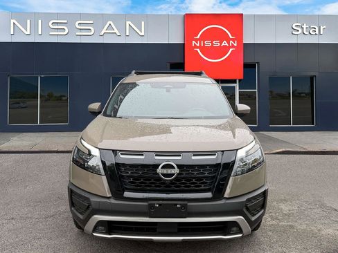 Used 2023 Nissan Pathfinder Rock Creek AWD/4WD image 2