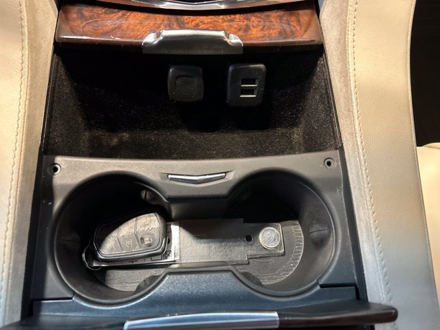 Used 2015 Cadillac Escalade Luxury AWD/4WD image 21