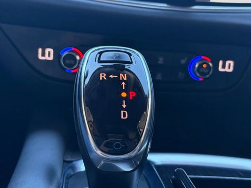 Used 2018 Buick Enclave Premium AWD/4WD image 29