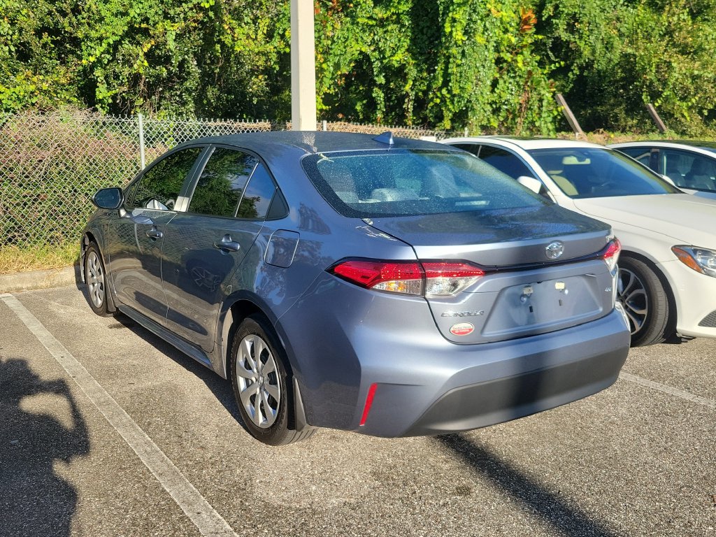Used 2026 Toyota Corolla LE FWD image 4