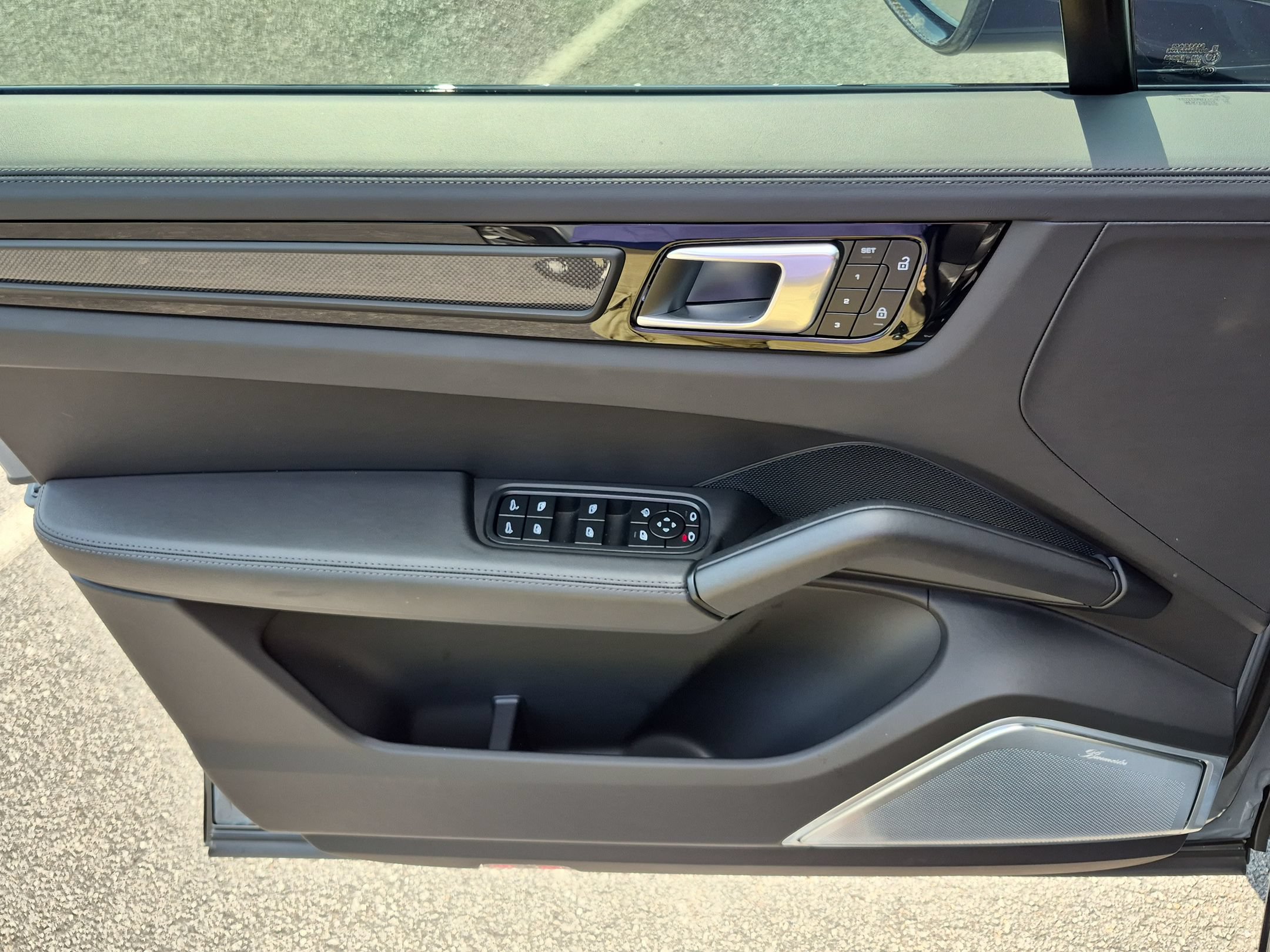 Certified 2023 Porsche Cayenne Turbo GT AWD/4WD image 19