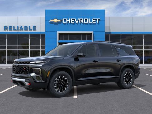 New 2026 Chevrolet Traverse Z71 w/ Enhanced Driving Package AWD/4WD image 2