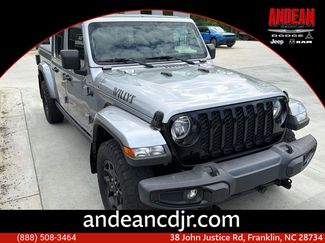 Used 2021 Jeep Gladiator Sport AWD/4WD video 1