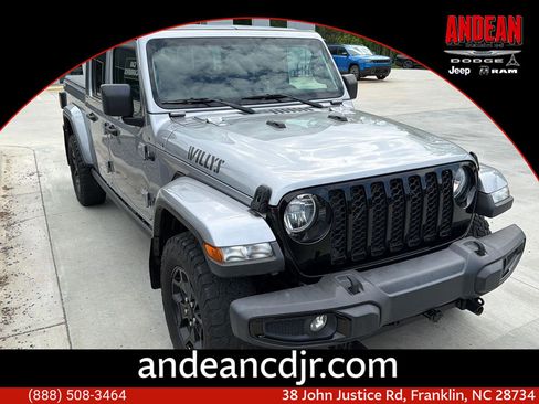 Used 2021 Jeep Gladiator Sport AWD/4WD image 1