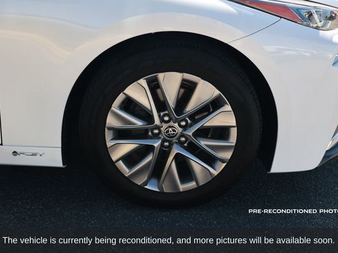 Used 2024 Toyota Mirai w/ Advanced Technology Package image 8