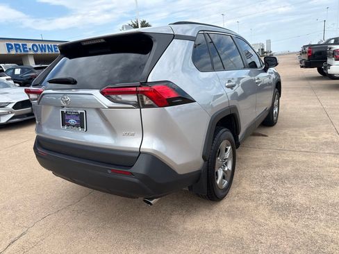 Used 2024 Toyota RAV4 XLE w/ Convenience Package FWD image 7
