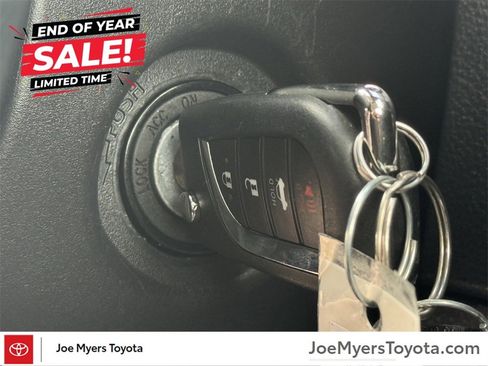 Used 2025 Toyota Corolla LE image 25