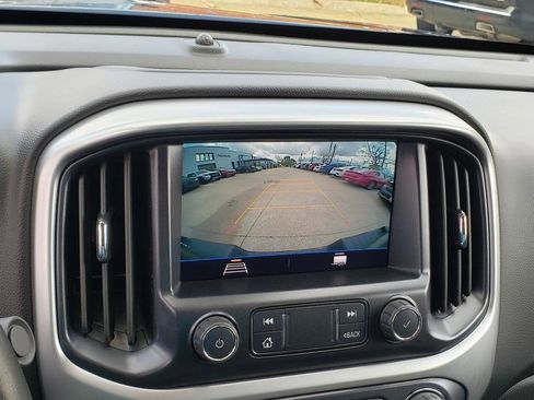 Used 2022 Chevrolet Colorado LT w/ Luxury Package image 41