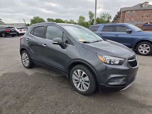 Used 2018 Buick Encore Preferred image 3