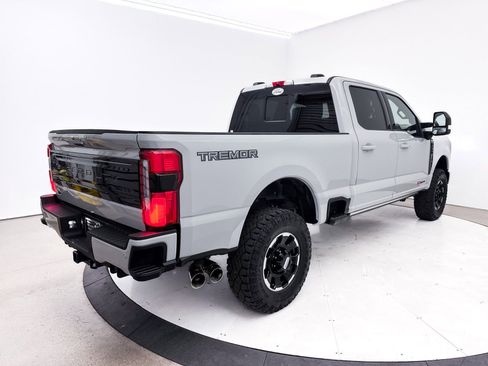 Used 2025 Ford F350 Platinum w/ Tremor Off-Road Package image 20