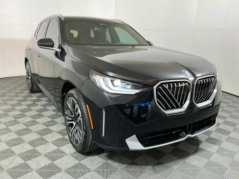 Certified 2025 BMW X3 xDrive30i w/ Premium Package AWD/4WD image 4