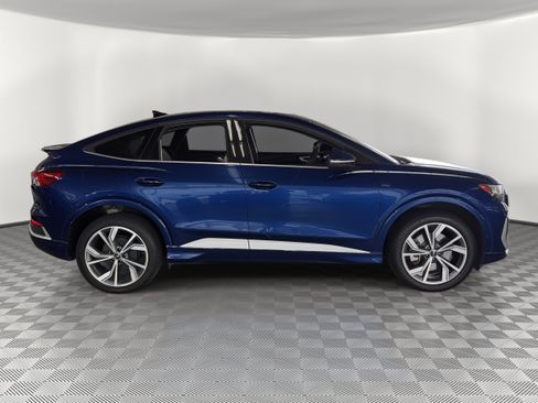 Certified 2023 Audi Q4 e-tron Prestige AWD/4WD image 8
