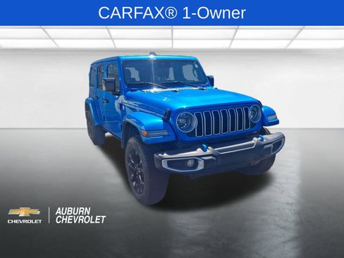 Used 2024 Jeep Wrangler Unlimited Sahara AWD/4WD image 1