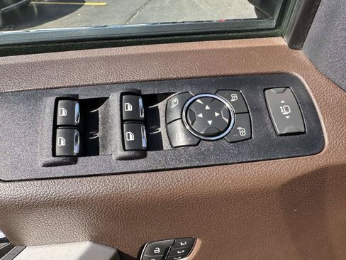 Used 2022 Ford F250 King Ranch w/ King Ranch Ultimate Package AWD/4WD image 10