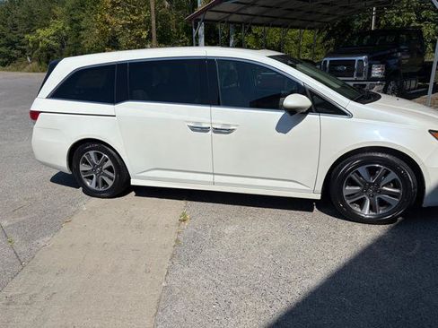 Used 2014 Honda Odyssey Touring image 10