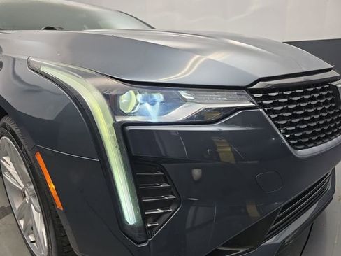 Used 2022 Cadillac CT4 Luxury w/ Sun And Sound Package RWD image 14