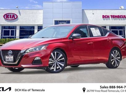 Used 2021 Nissan Altima 2.5 SR w/ SR Premium Package