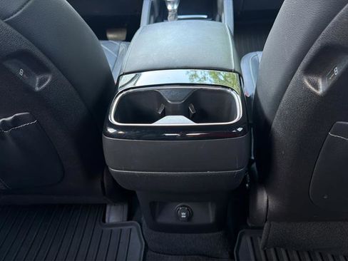 Used 2023 Kia Telluride EX X-Line image 28