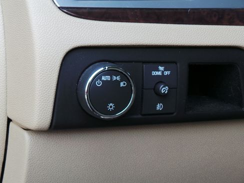 Used 2013 Cadillac Escalade EXT Luxury AWD/4WD image 27