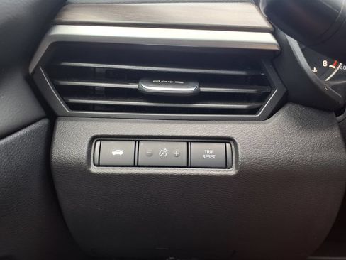 Used 2025 Nissan Altima 2.5 SV FWD image 29