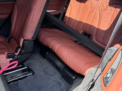 Used 2023 BMW X7 xDrive40i image 15